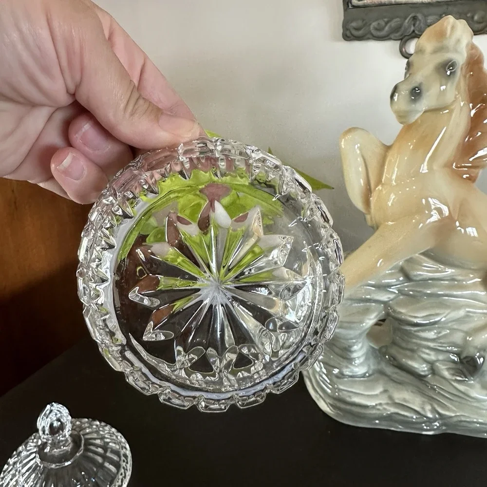 VTG Round Clear Crystal Candy Dish Lid Jewelry Trinket Box Pressed Cut 4.5